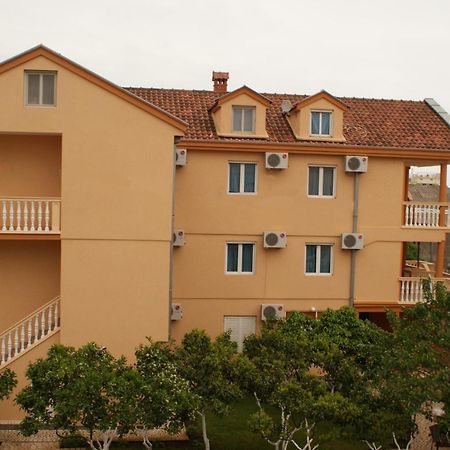 Apartments Dalila Ulcinj Exterior foto