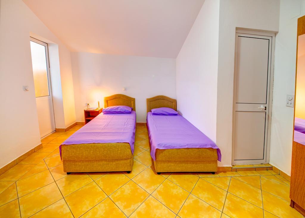 Apartments Dalila Ulcinj Exterior foto